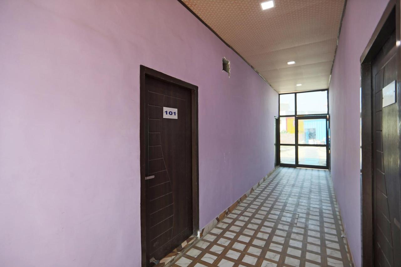 Oyo 63528 60 Milestone Hotel Tibri Екстериор снимка